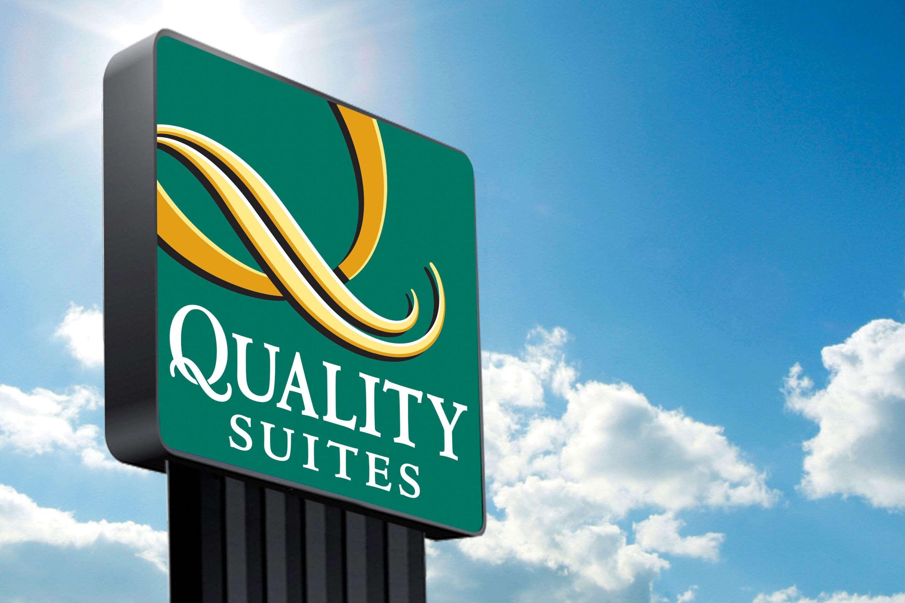 Quality Suites Near West Acres Фарґо Екстер'єр фото